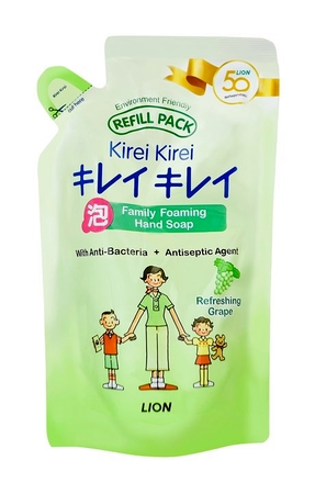 Lion Thailand Kirei Kirei Family Foaming Hand Soap With AntiBacteria Agent Refreshing Grape Refill 